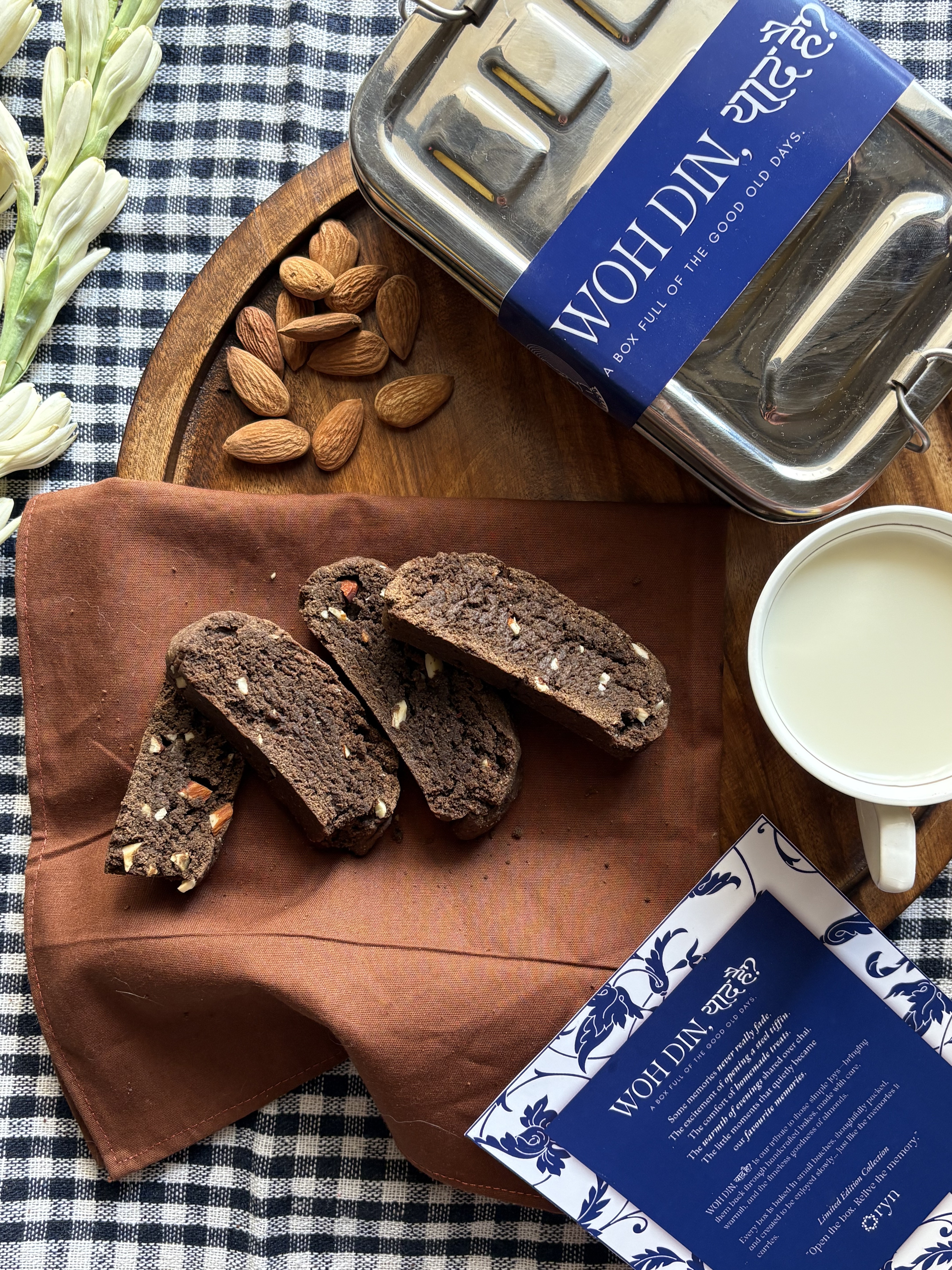 Almond Chocolate Biscotti, fifth angle